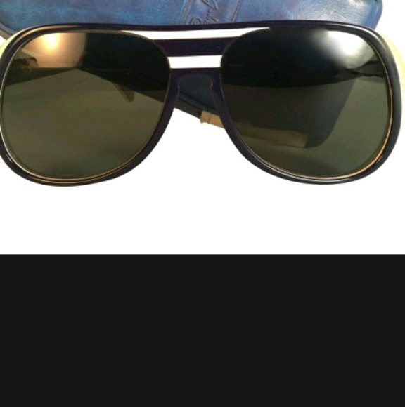 Ray Bans Sunglasses by B&L - Picture 4 of 7